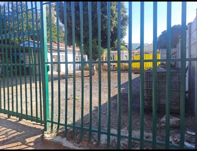 230M² BUSINESS FOR SALE IN OOS EINDE